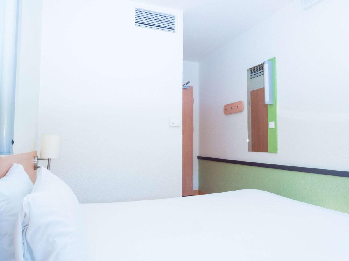 Ibis Budget Krakow Bronowice Exterior photo