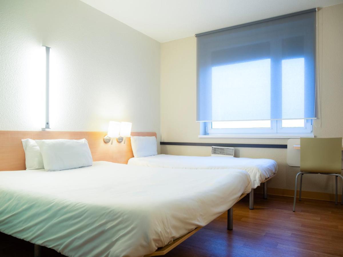 Ibis Budget Krakow Bronowice Exterior photo